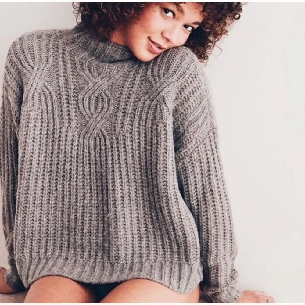 ✨AERIE Cable Mock Neck Laine Wool Grey Sz Medium Sweater✨